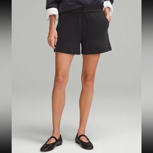 Lululemon short size 4